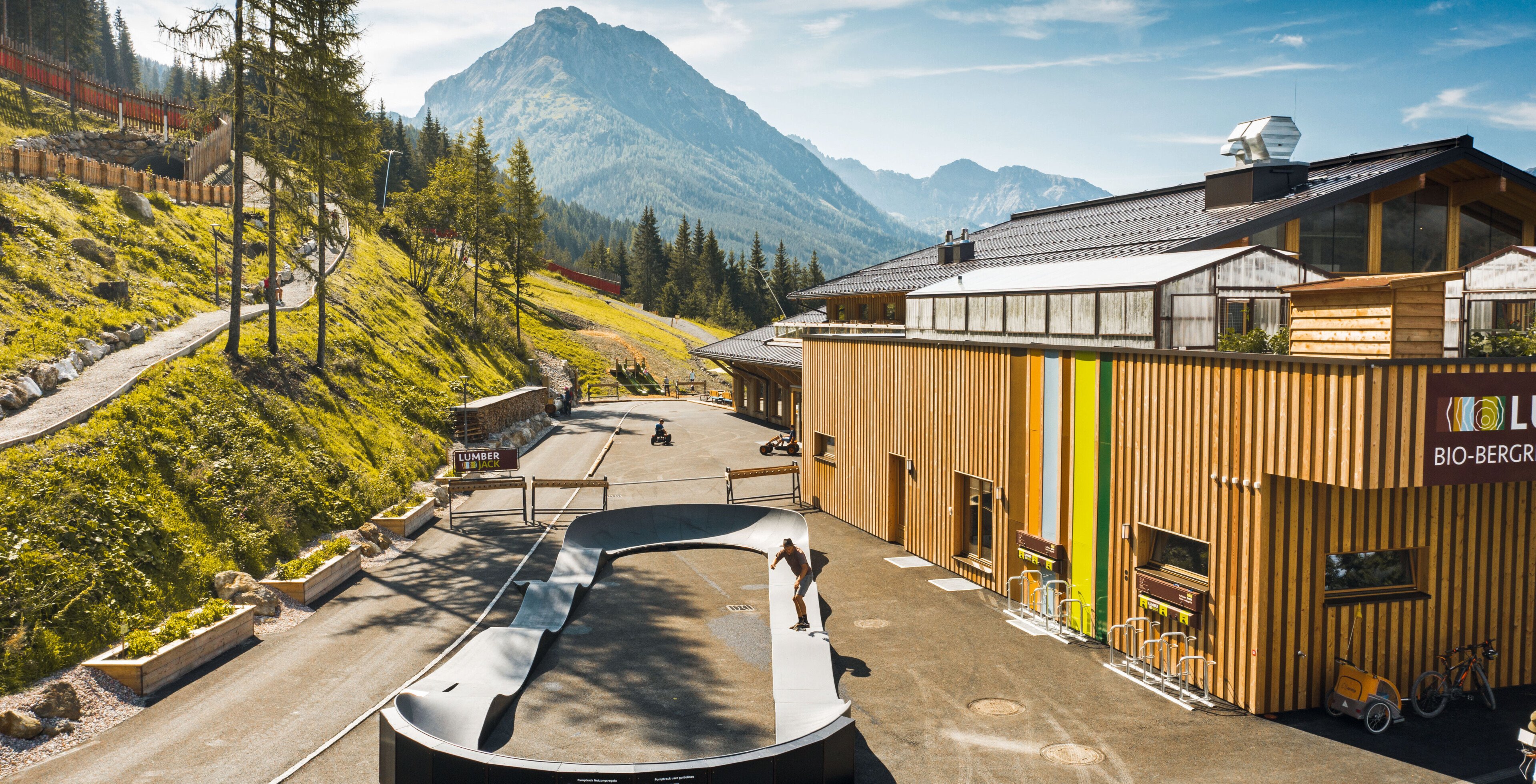 Bio Bergrestaurant Lumberjack mit Pump Track