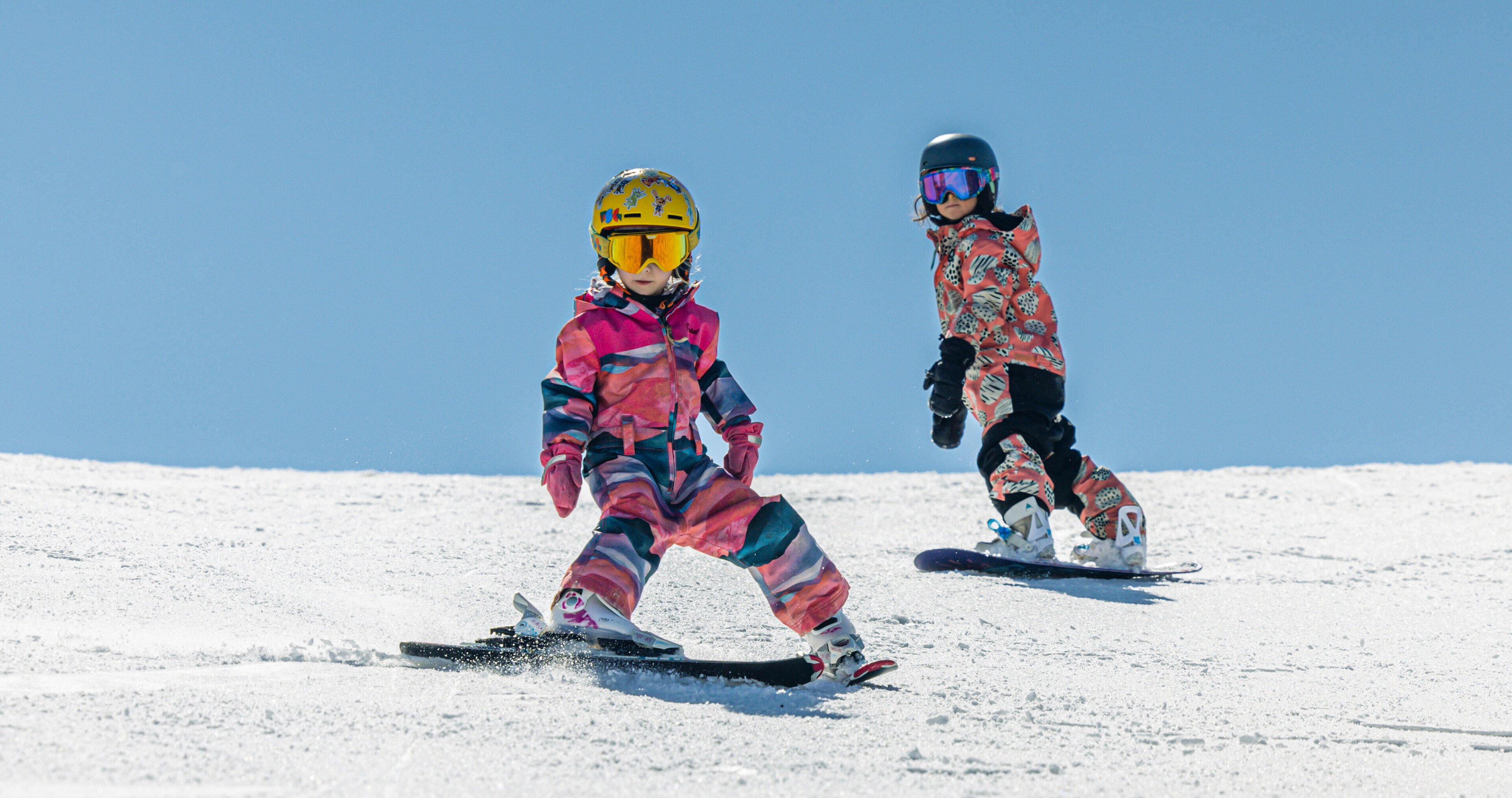 Kinder auf der Piste am Shuttleberg Flachauwinkl - Kleinarl